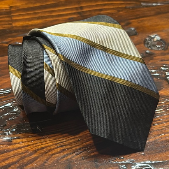 Alexander's Vintage Diagnal Stripped Silk Neck Tie‎ - Picture 1 of 6